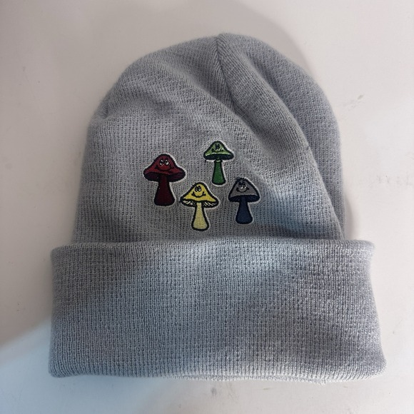 Neff Fun Guys Smiling Mushroom Gray Beanie Hat - Picture 7 of 7